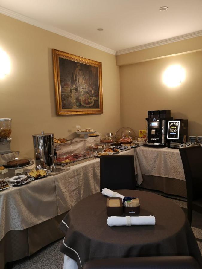 Hotel Valentino Du Parc Turijn Buitenkant foto
